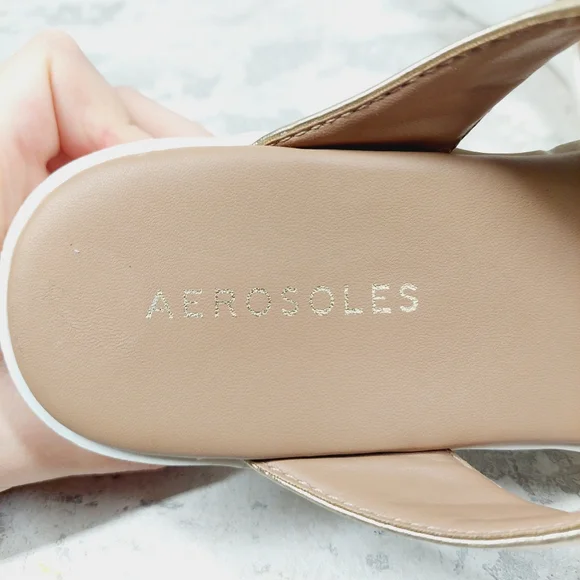 New Aerosoles Isha Gold Wedge Slip On Thong Sandal H997 - Picture 10 of 12